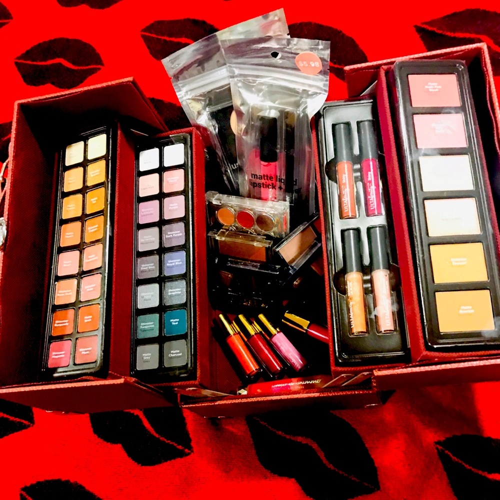 MAKE UP BUNDLE